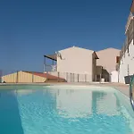 Il Delfino - House